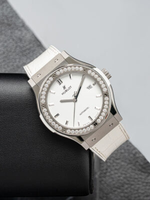 Hublot 542.NE.2010.LR.1204