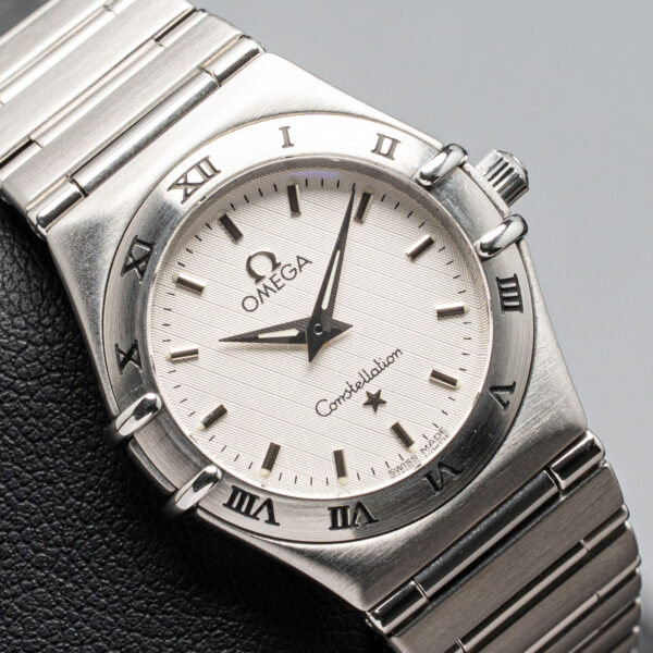 Omega 1572.30