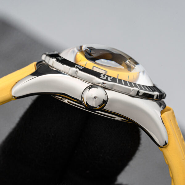 Corum 82.180.20