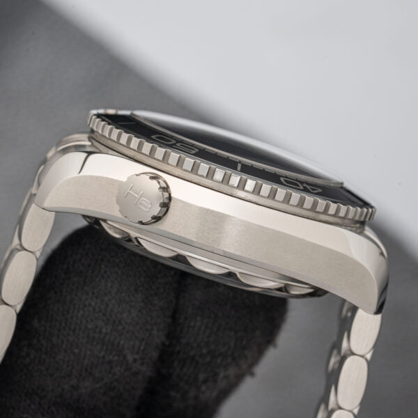 Omega 215.30.46.51.01.002