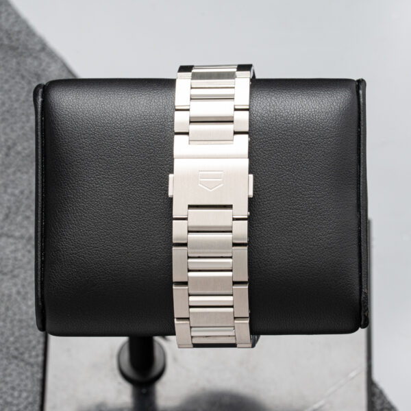 Tag Heuer CBN2A12.BA0643