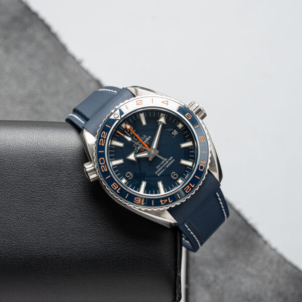 Omega 232.32.44.22.03.001