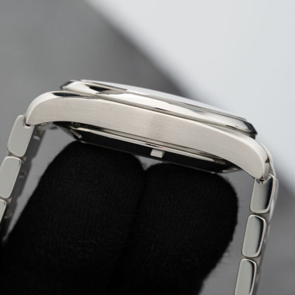 Omega 231.10.42.21.01.001