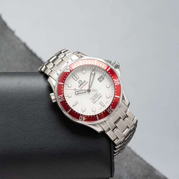Omega 212.30.41.20.04.001