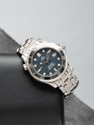 Omega 2562.80
