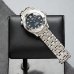 Omega 2562.80
